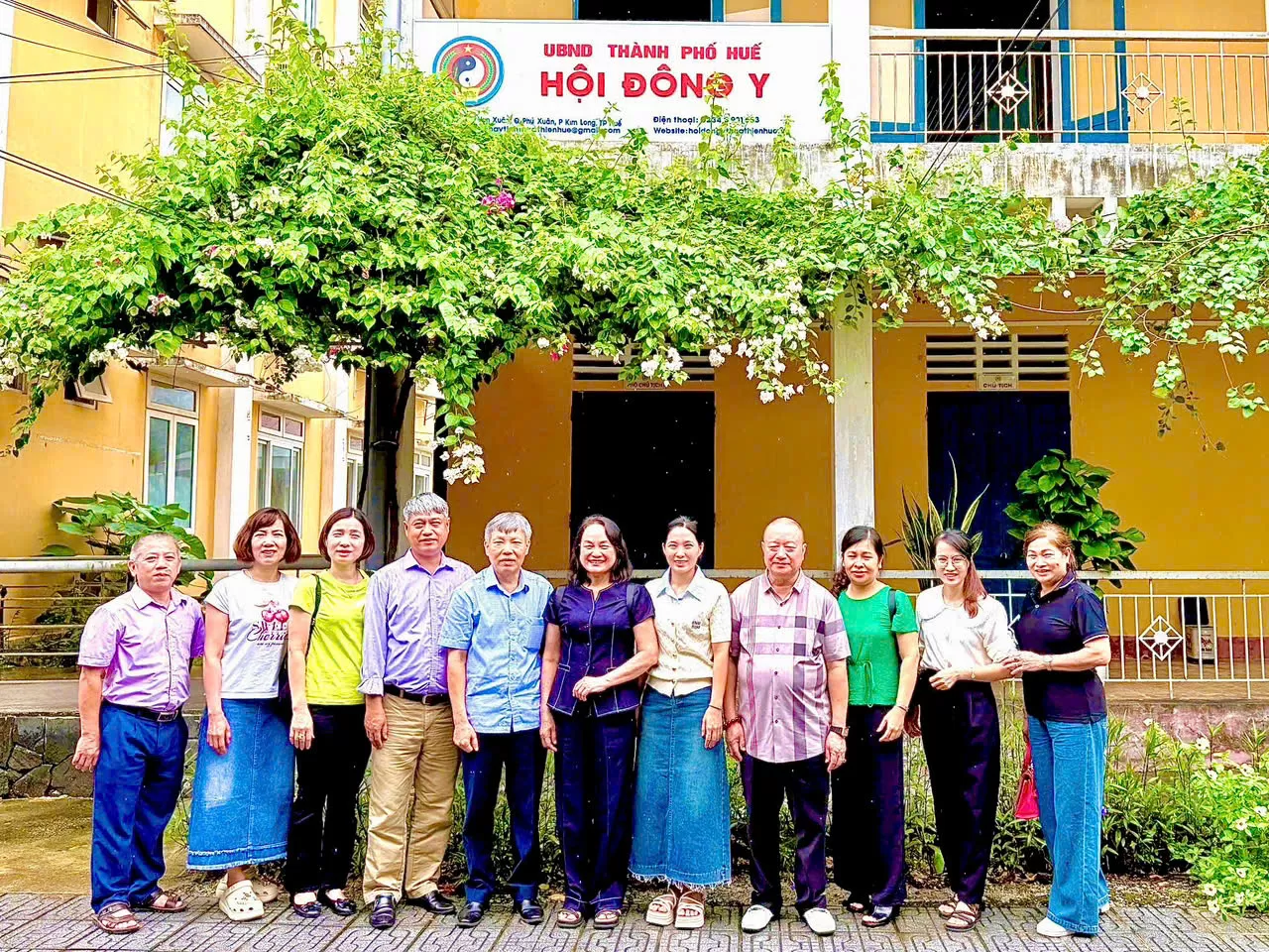 Hội Đông y TP Hà Nội giao lưu, chia sẻ kinh nghiệm với Hội Đông y TP Huế